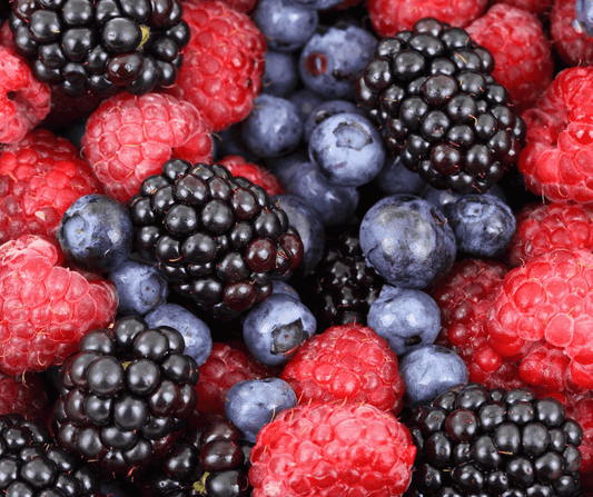 ミックスベリーとヨーグルト風味ホエイの朝スムージー